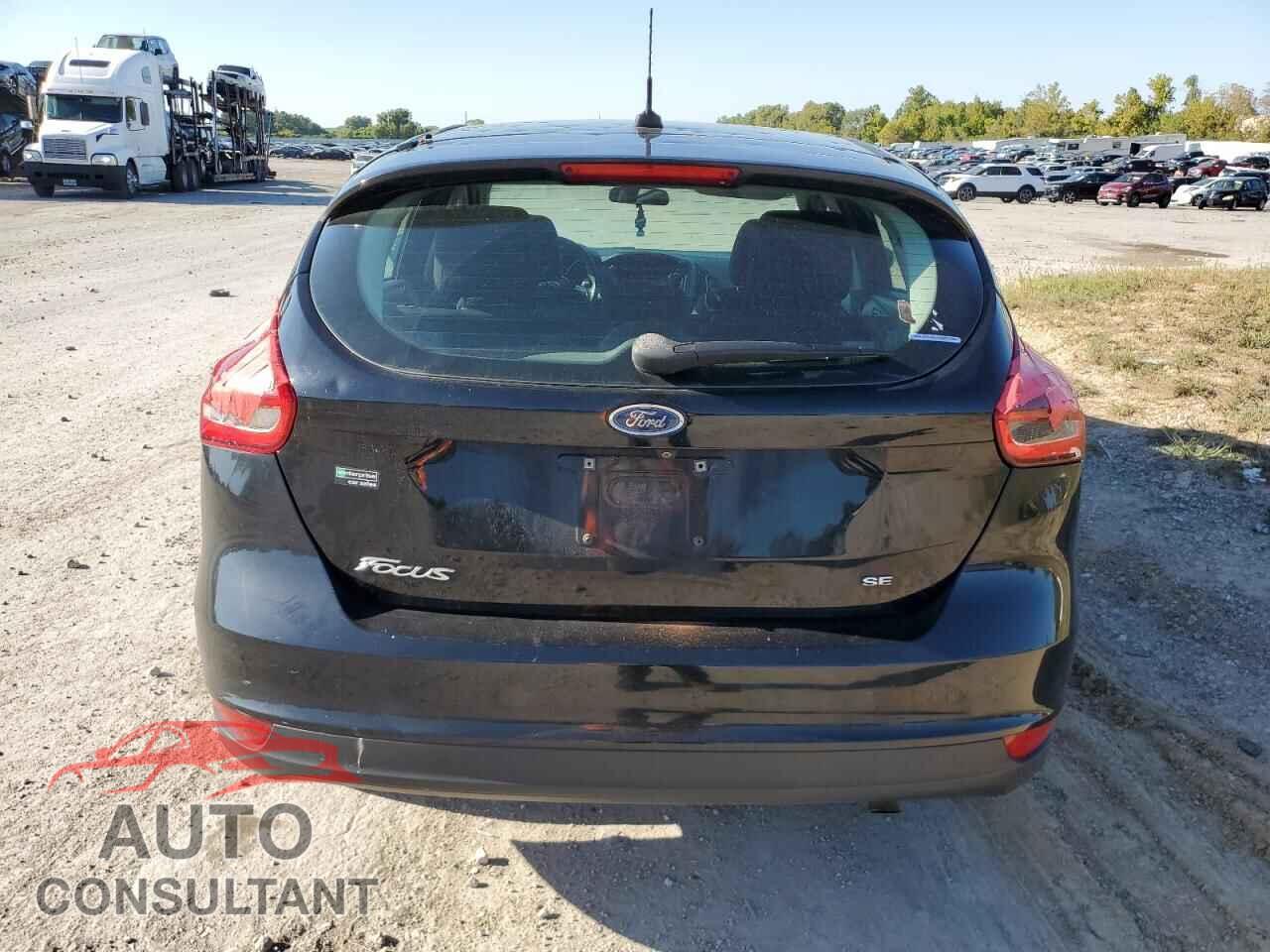 FORD FOCUS 2017 - 1FADP3K26HL247293