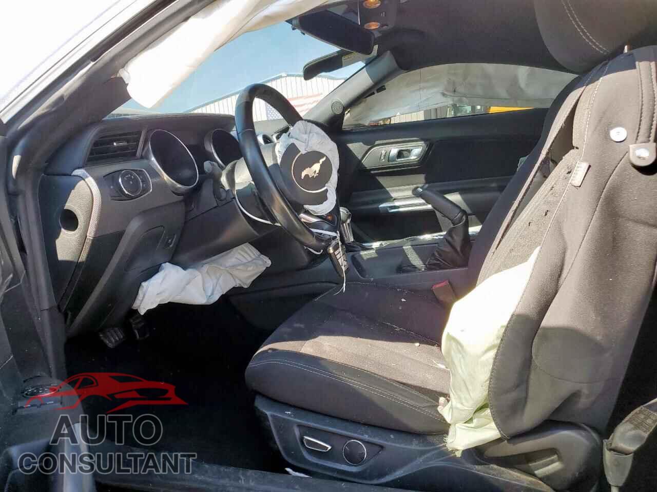 FORD MUSTANG 2018 - 1FA6P8CF4J5176029