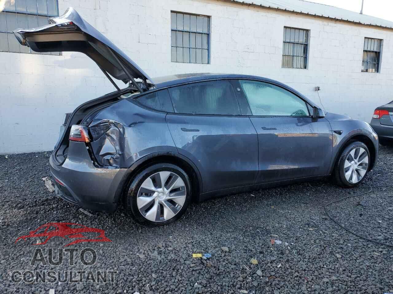 TESLA MODEL Y 2023 - 7SAYGAEE3PF794466