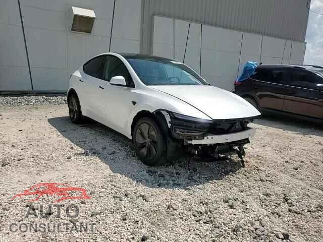TESLA MODEL Y 2026 - 7SAYGDEE5TA381828