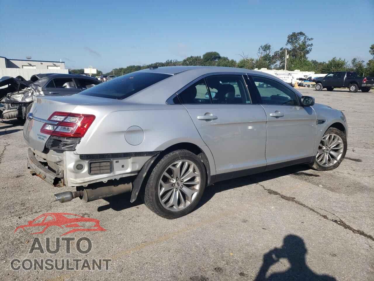 FORD TAURUS 2015 - 1FAHP2F88FG150032
