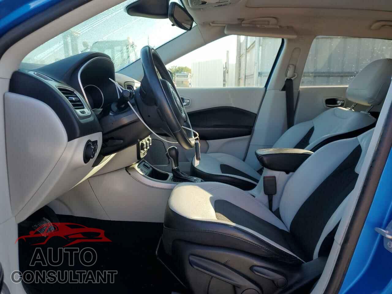 JEEP COMPASS 2018 - 3C4NJCBB5JT487431