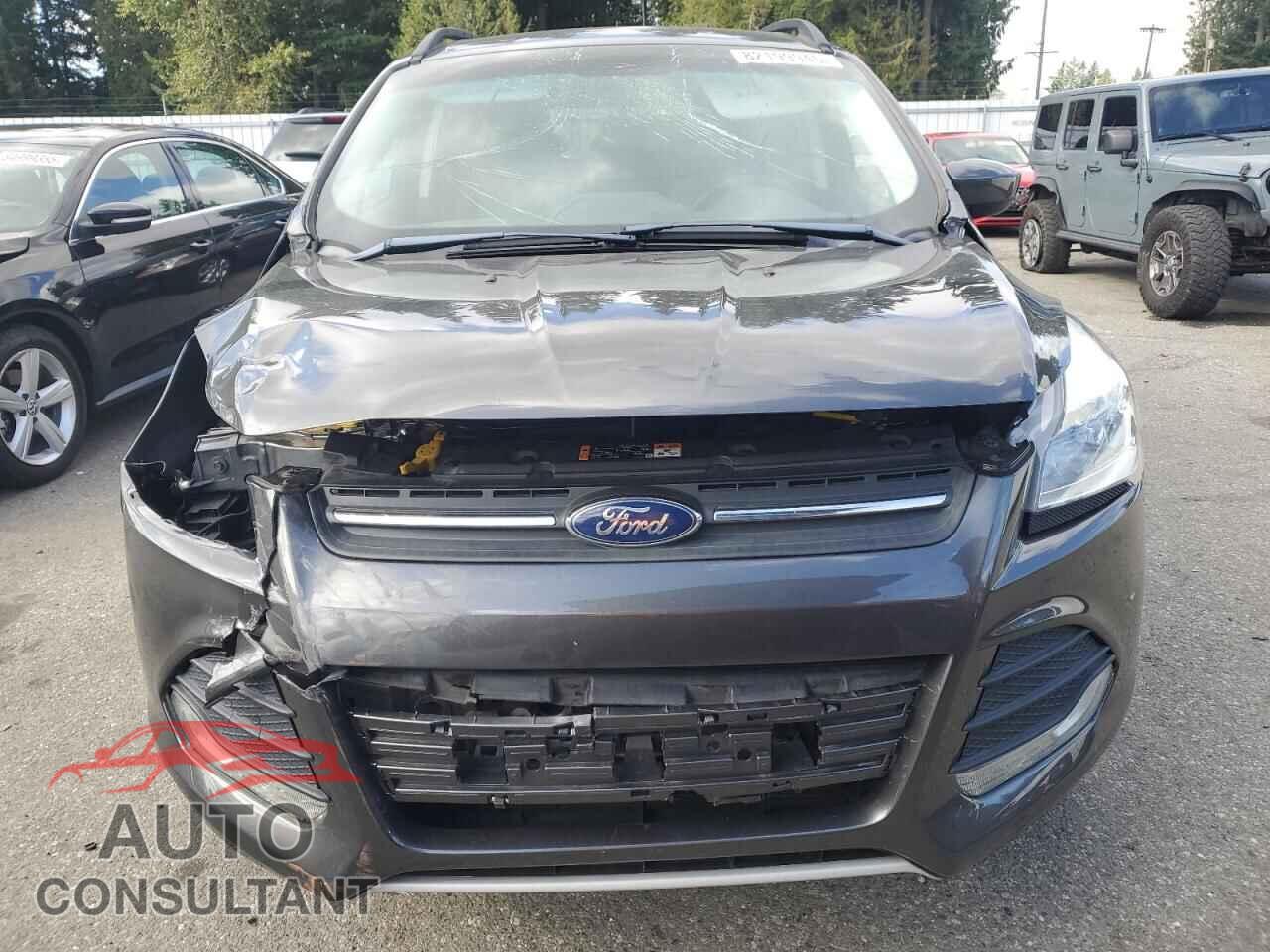 FORD ESCAPE 2015 - 1FMCU9G96FUB31943