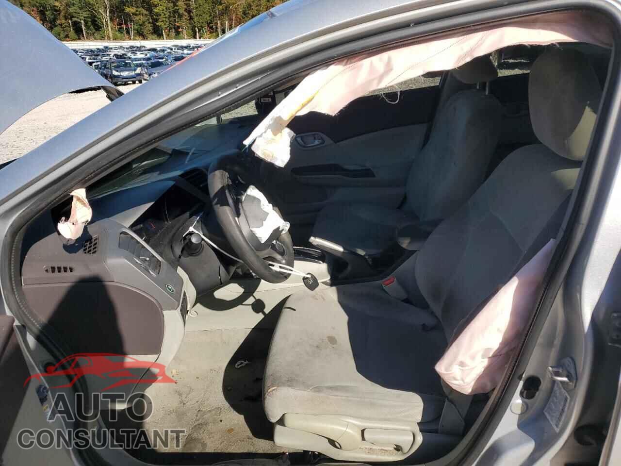 HONDA CIVIC 2012 - 2HGFB2F50CH588079