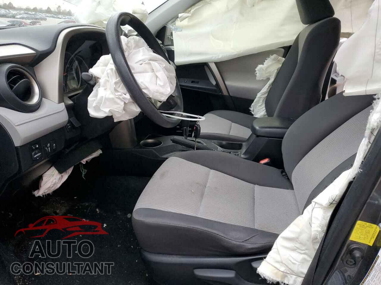 TOYOTA RAV4 2015 - JTMBFREV8FJ043391