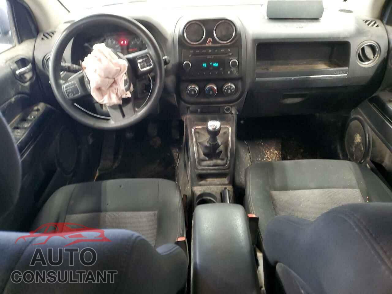 JEEP COMPASS 2011 - 1J4NT1FB0BD245673