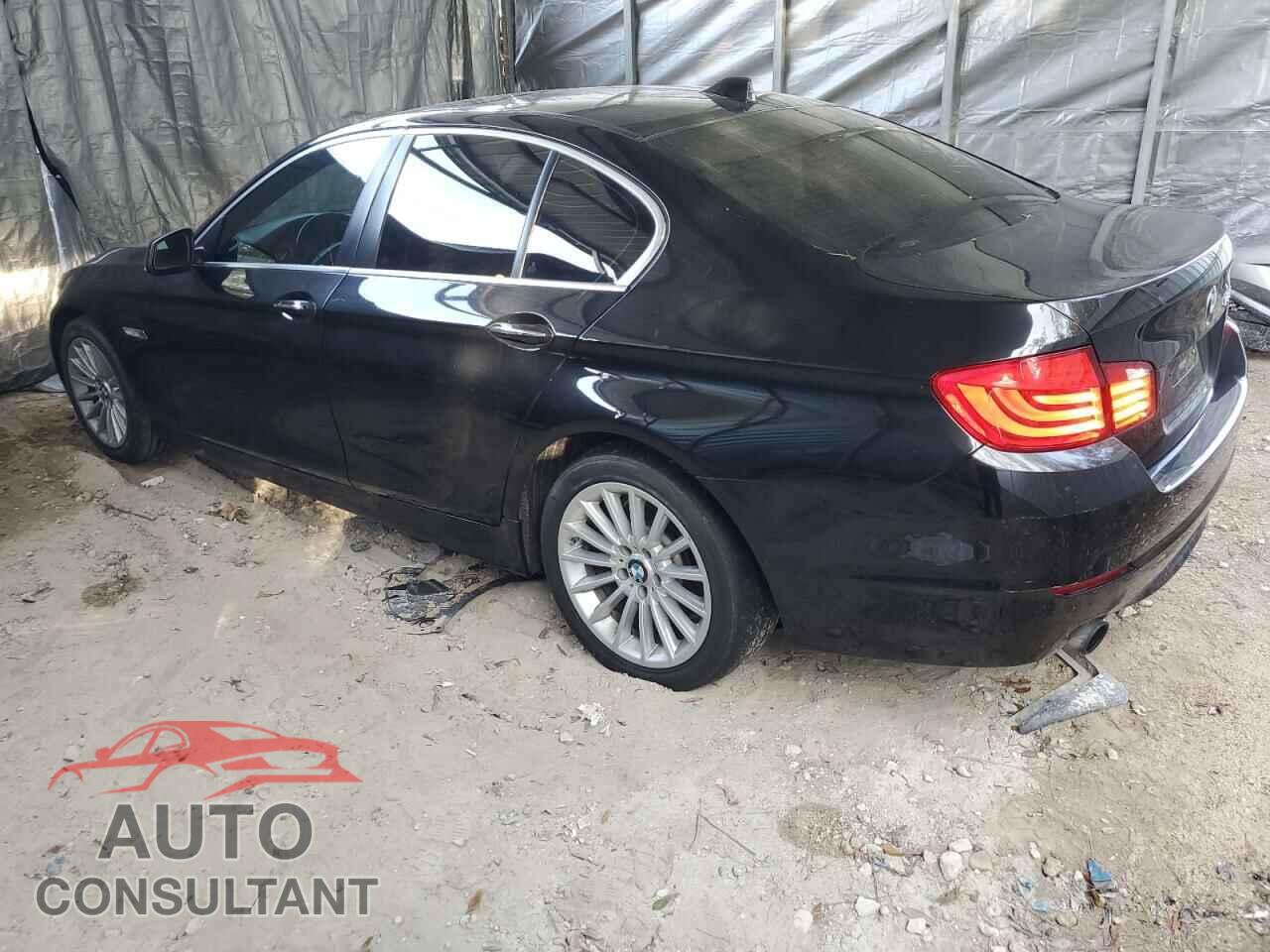 BMW 5 SERIES 2013 - WBAFR7C50DC823576