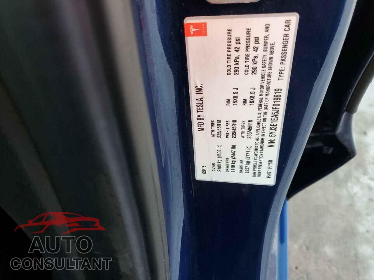 TESLA MODEL 3 2018 - 5YJ3E1EA5JF019619
