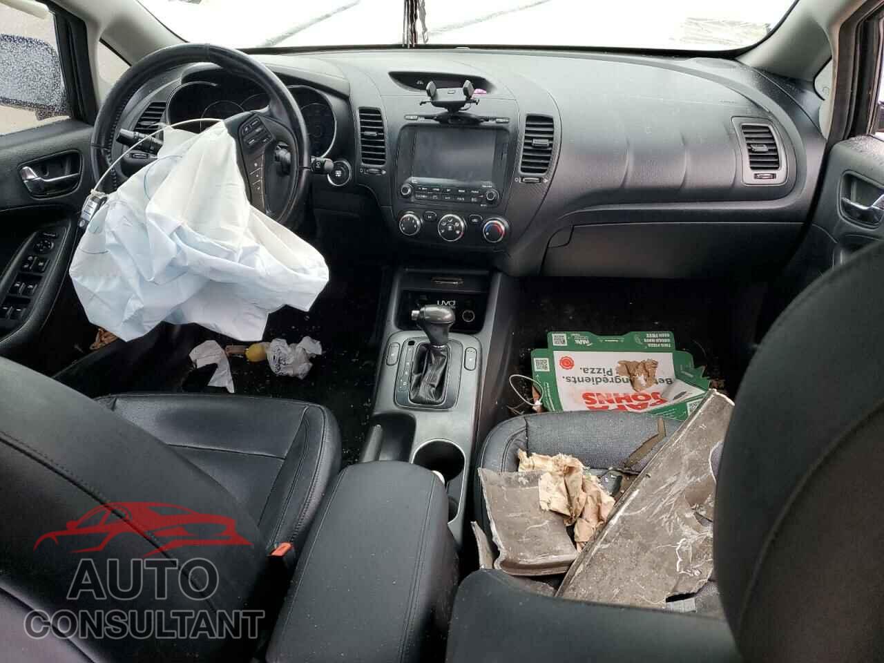 KIA FORTE 2016 - KNAFZ4A84G5530414