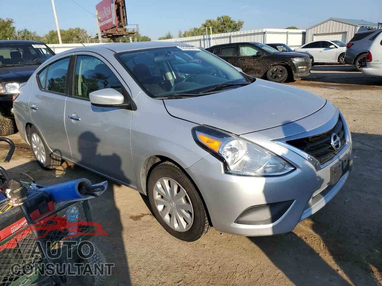 NISSAN VERSA 2019 - 3N1CN7AP3KL822870