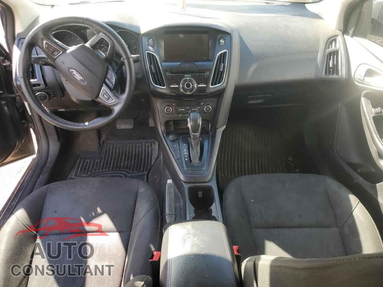 FORD FOCUS 2018 - 1FADP3H23JL203622