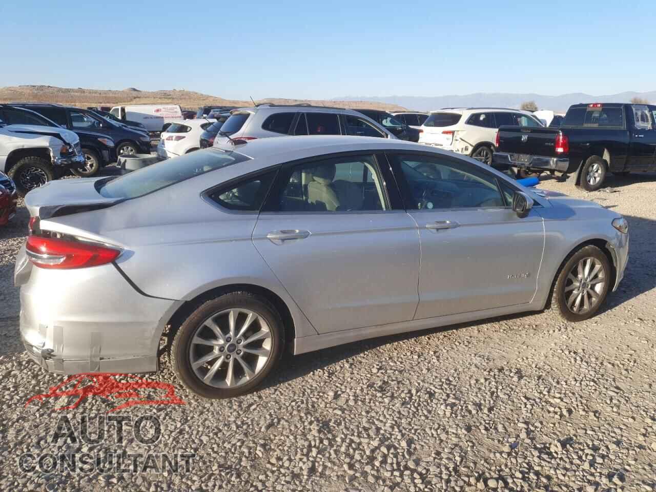 FORD FUSION 2017 - 3FA6P0LU7HR218006