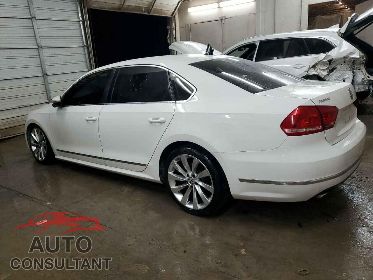 VOLKSWAGEN PASSAT 2012 - 1VWCH7A3XCC072802