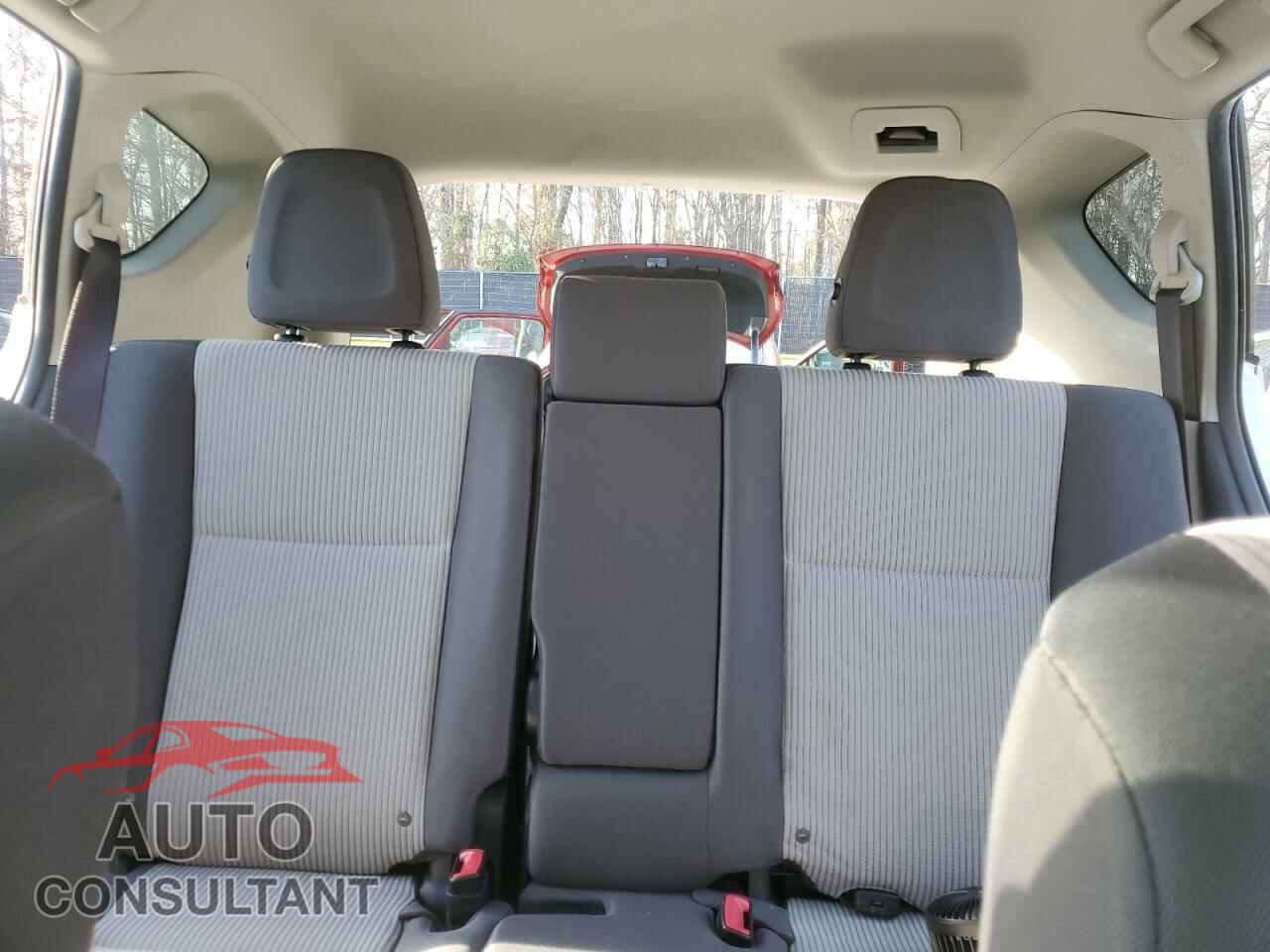 TOYOTA RAV4 2013 - JTMZFREV0DD017779