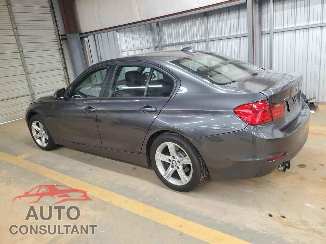 BMW 3 SERIES 2013 - WBA3B5C50DF596786