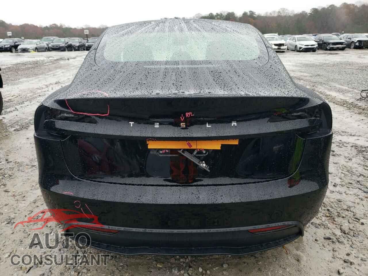 TESLA MODEL 3 2024 - 5YJ3E1EA5RF748960