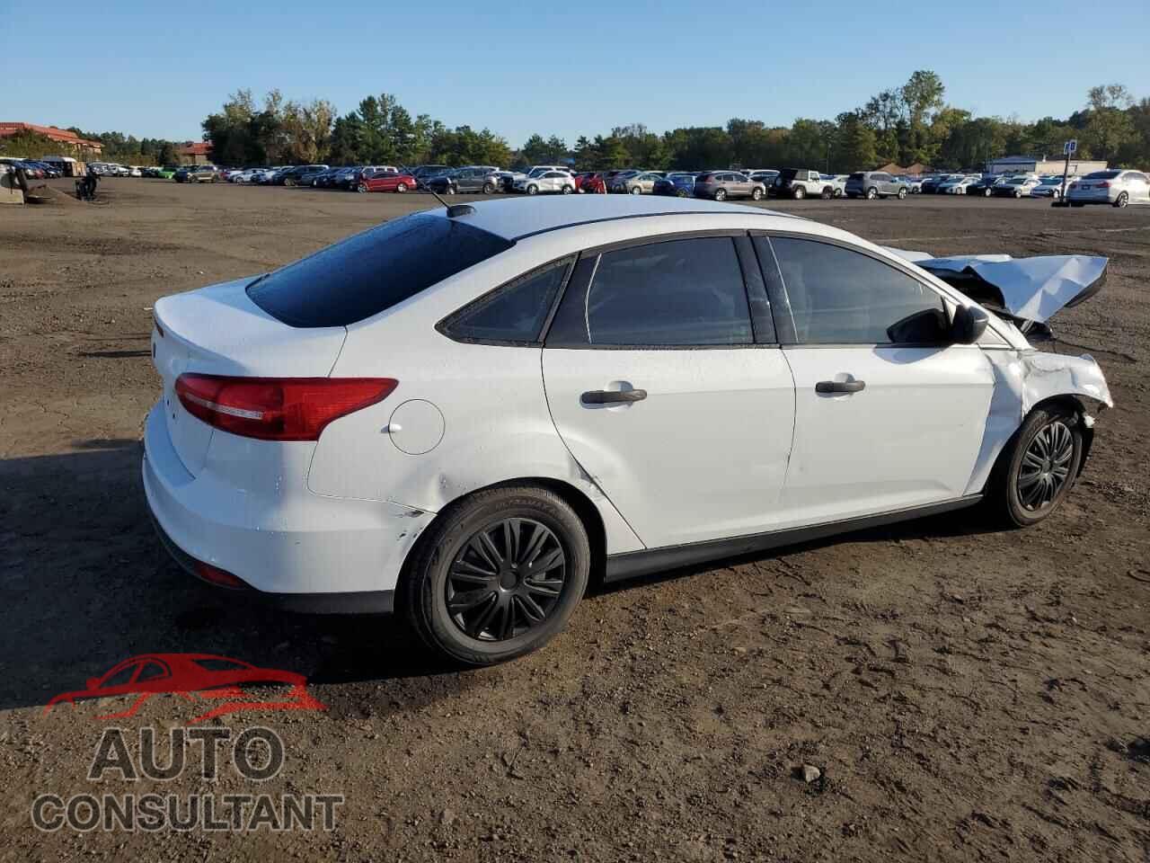 FORD FOCUS 2017 - 1FADP3E26HL293671