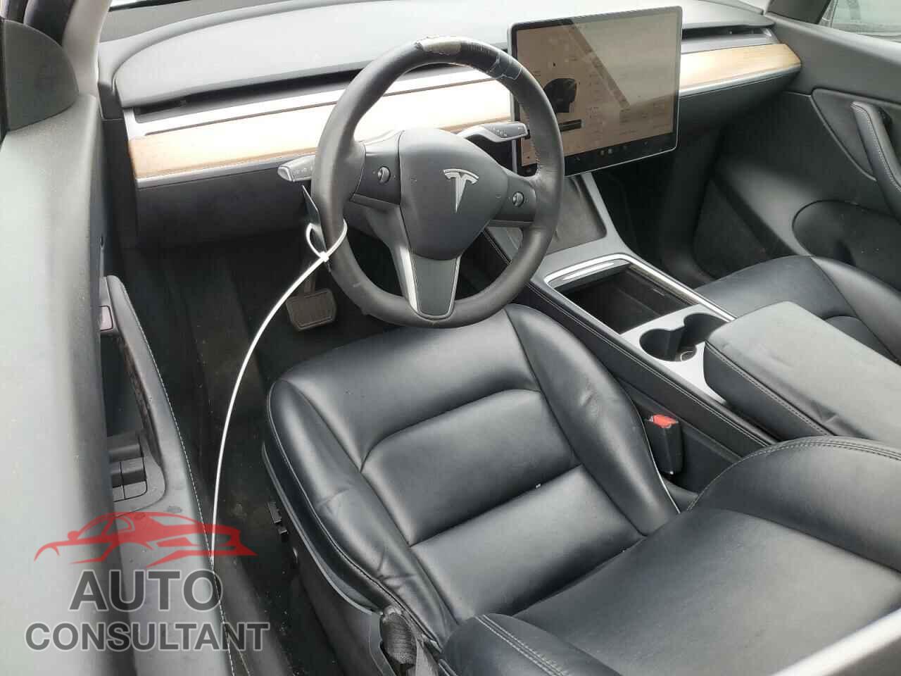 TESLA MODEL Y 2022 - 7SAYGDEE8NF481363