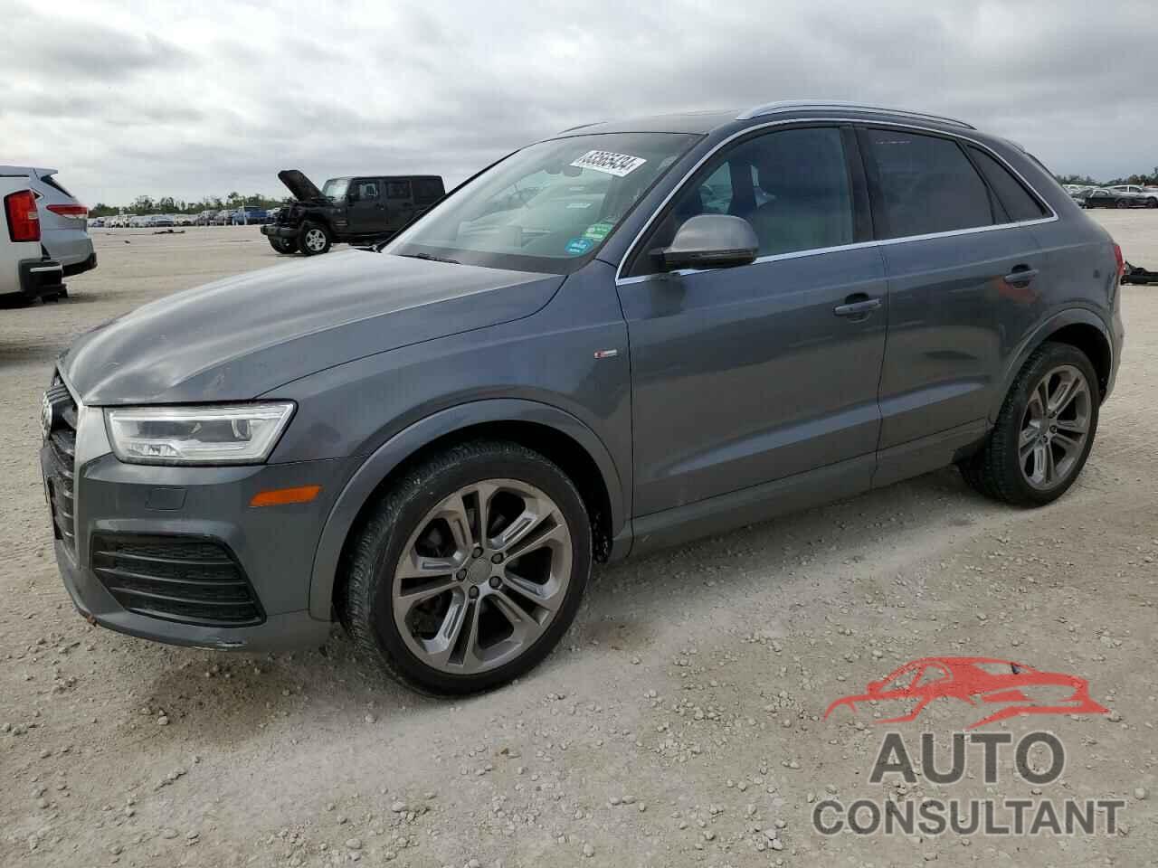 AUDI Q3 2017 - WA1GCCFS0HR005622