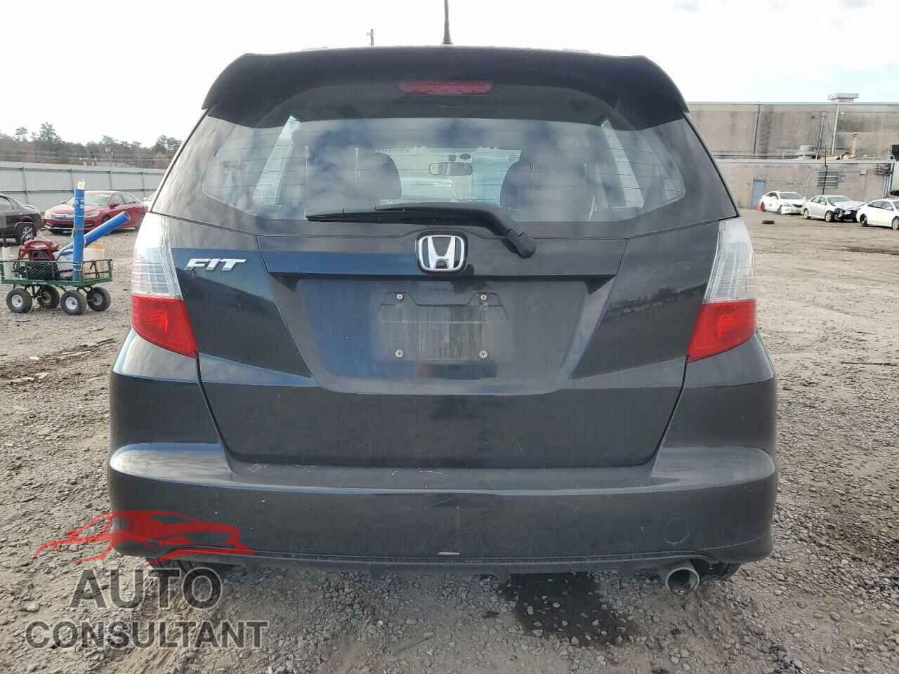 HONDA FIT 2013 - JHMGE8H52DC060623