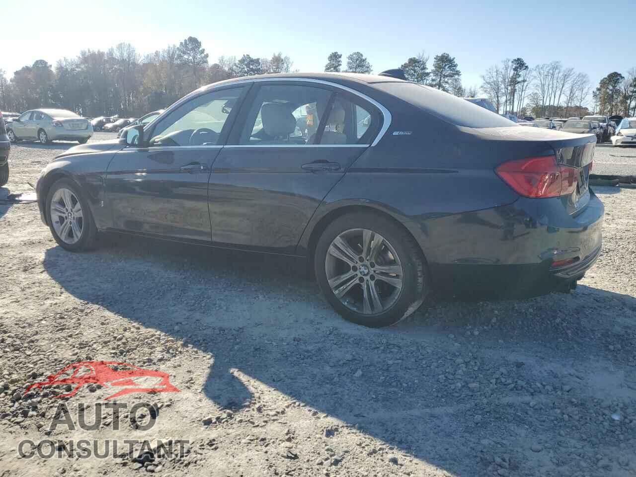 BMW 3 SERIES 2017 - WBA8E1C34HA029343