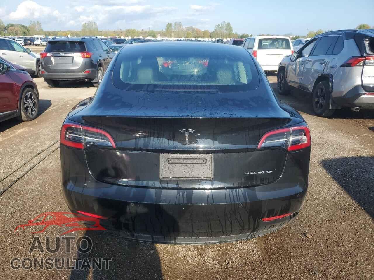 TESLA MODEL 3 2022 - 5YJ3E1EB8NF233535