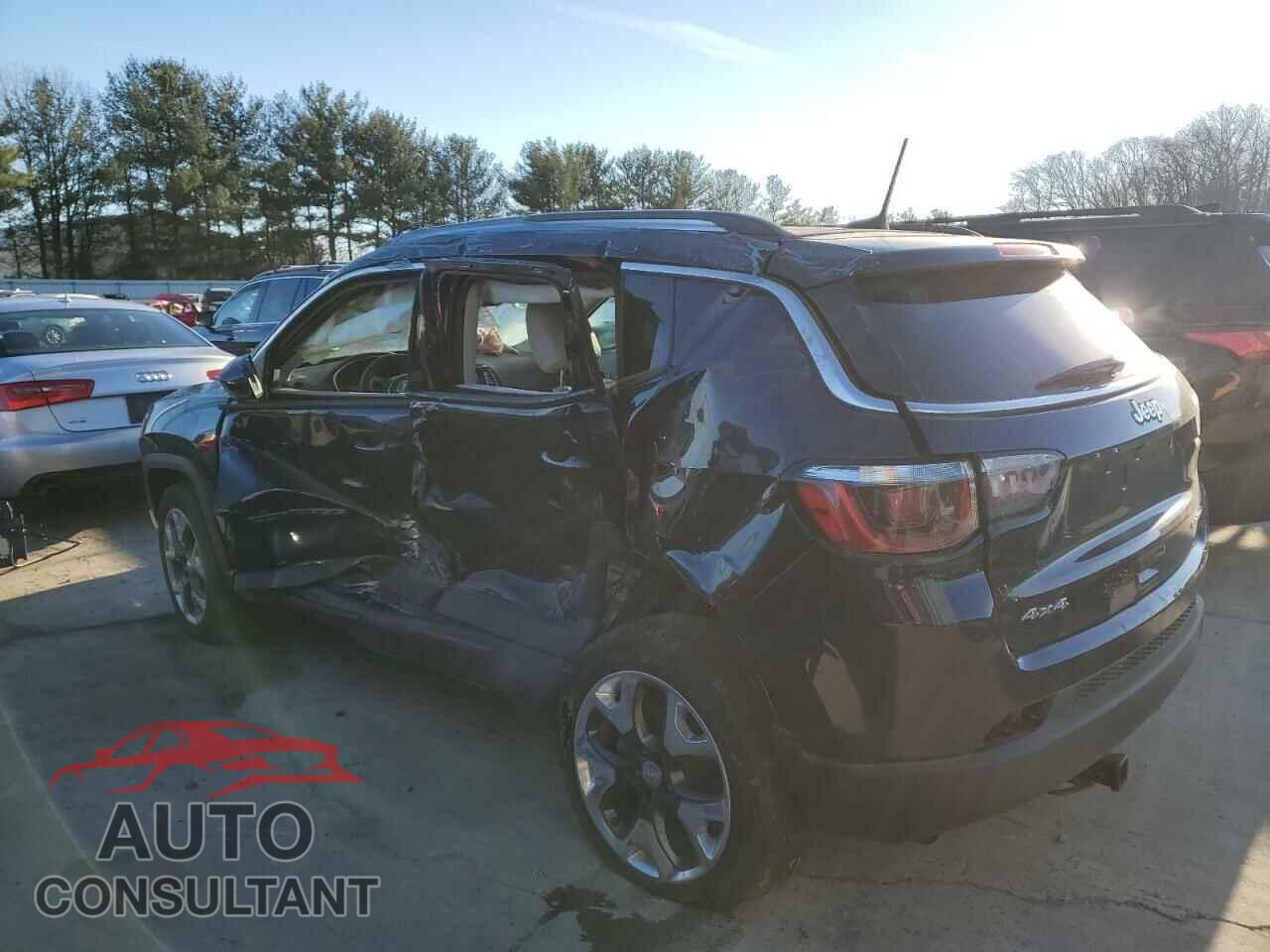 JEEP COMPASS 2018 - 3C4NJDCB8JT354344