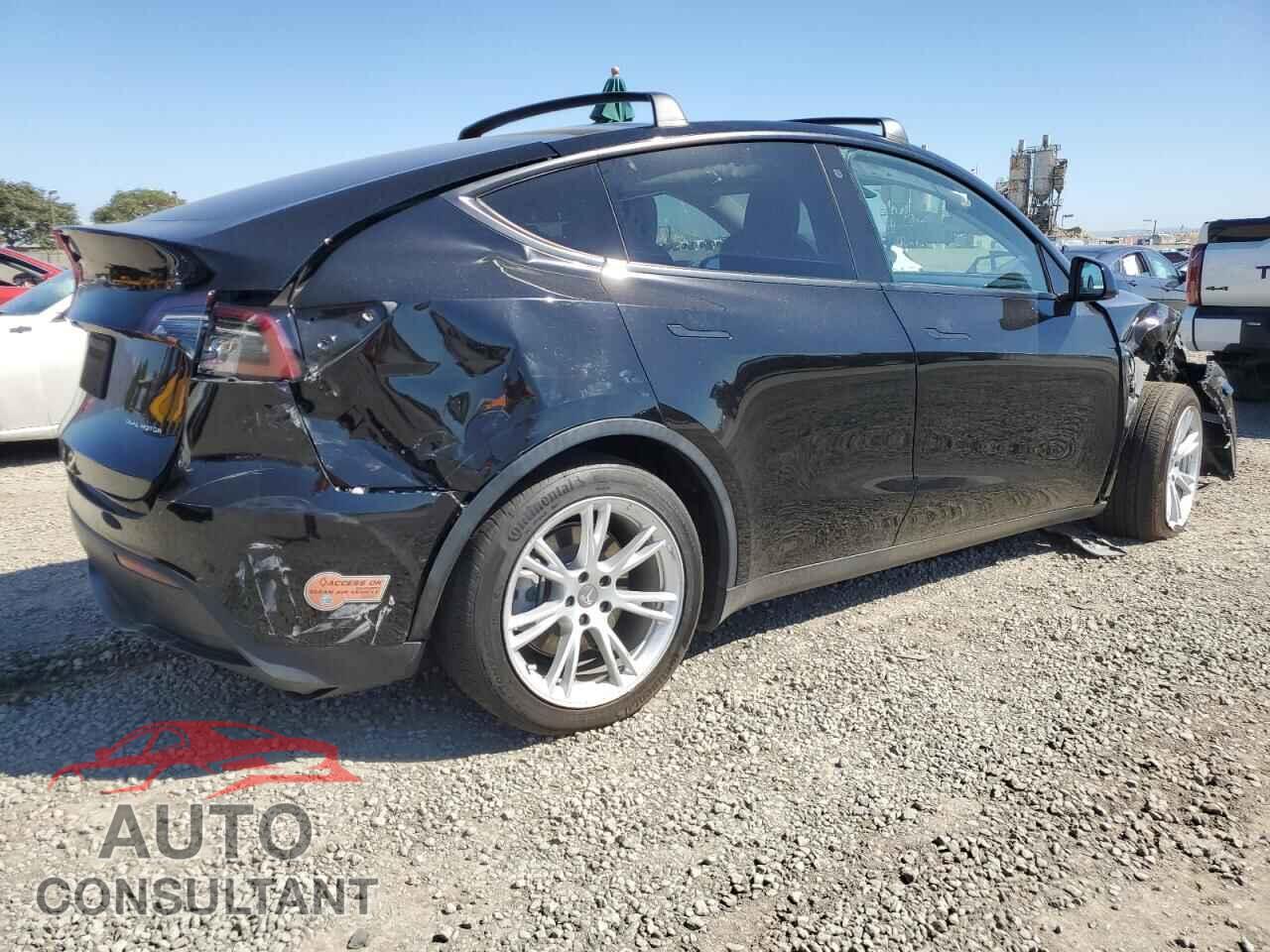 TESLA MODEL Y 2020 - 5YJYGDEE2LF018581