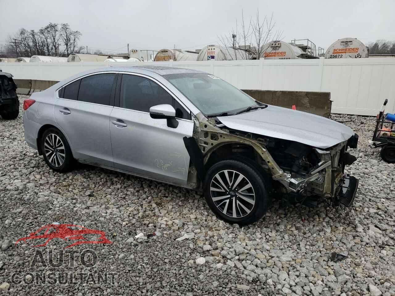 SUBARU LEGACY 2018 - 4S3BNAH68J3016357