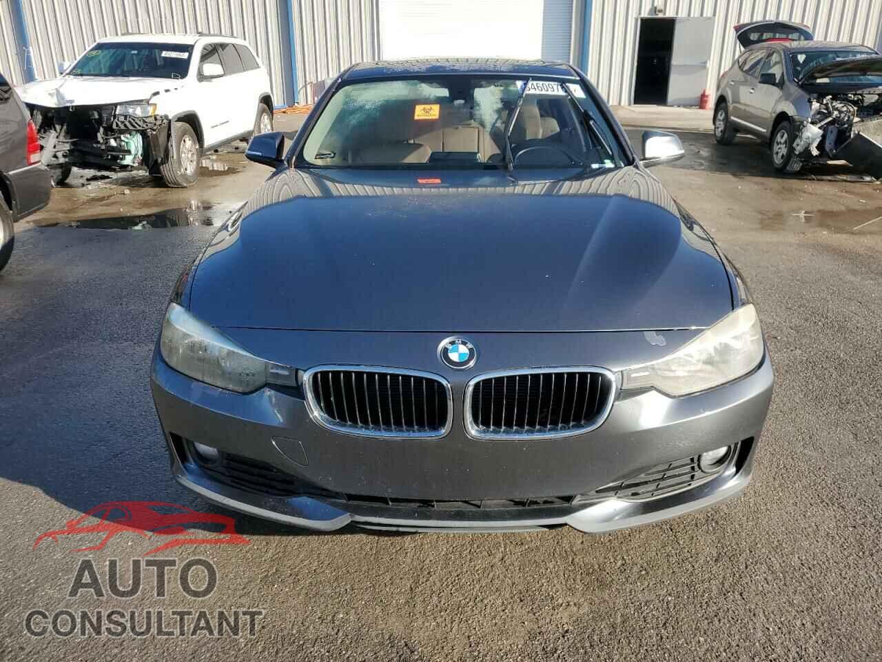 BMW 3 SERIES 2014 - WBA3B1C56EP679157