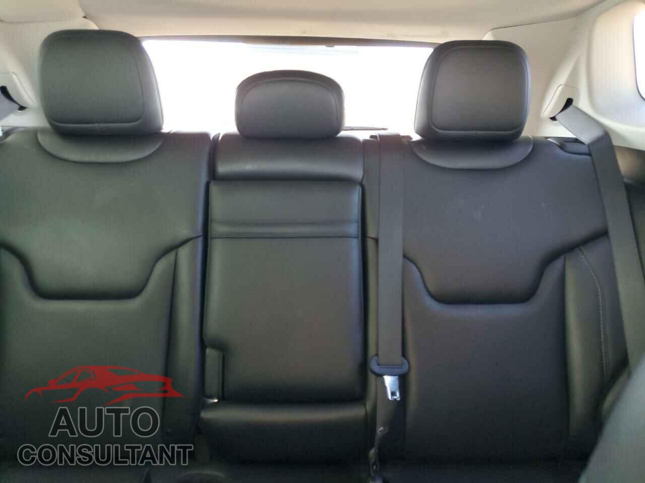 JEEP COMPASS 2019 - 3C4NJDCBXKT670605