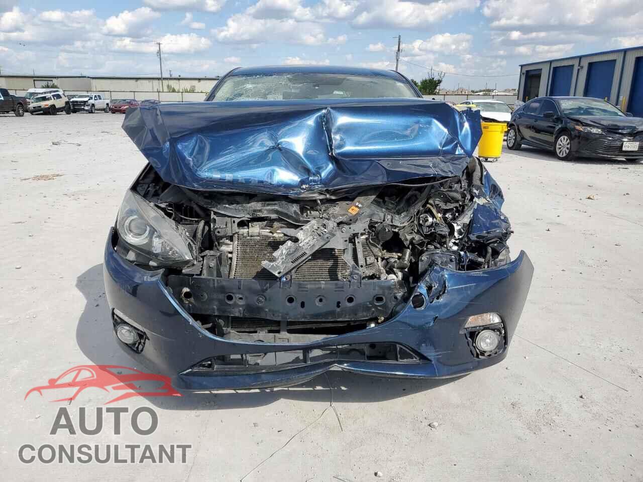 MAZDA 3 2015 - 3MZBM1L77FM176560