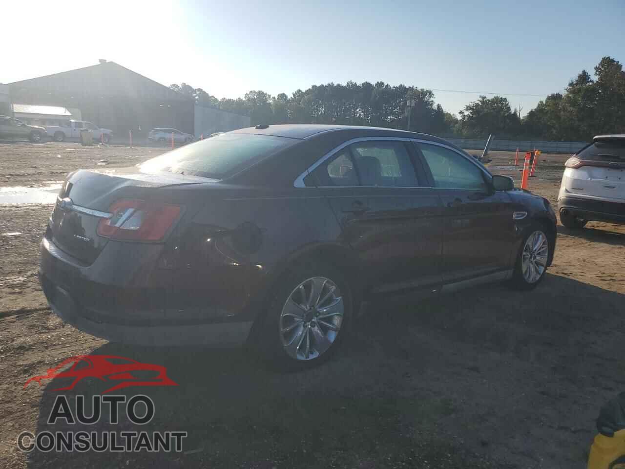 FORD TAURUS 2011 - 1FAHP2FWXBG171182