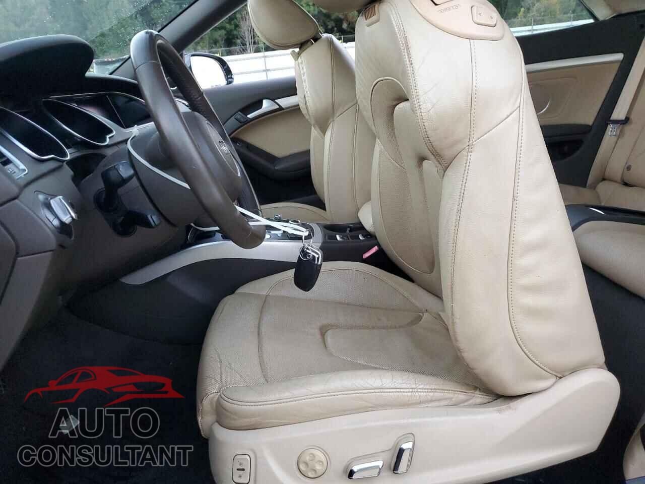 AUDI A5 2013 - WAULFAFH4DN015802