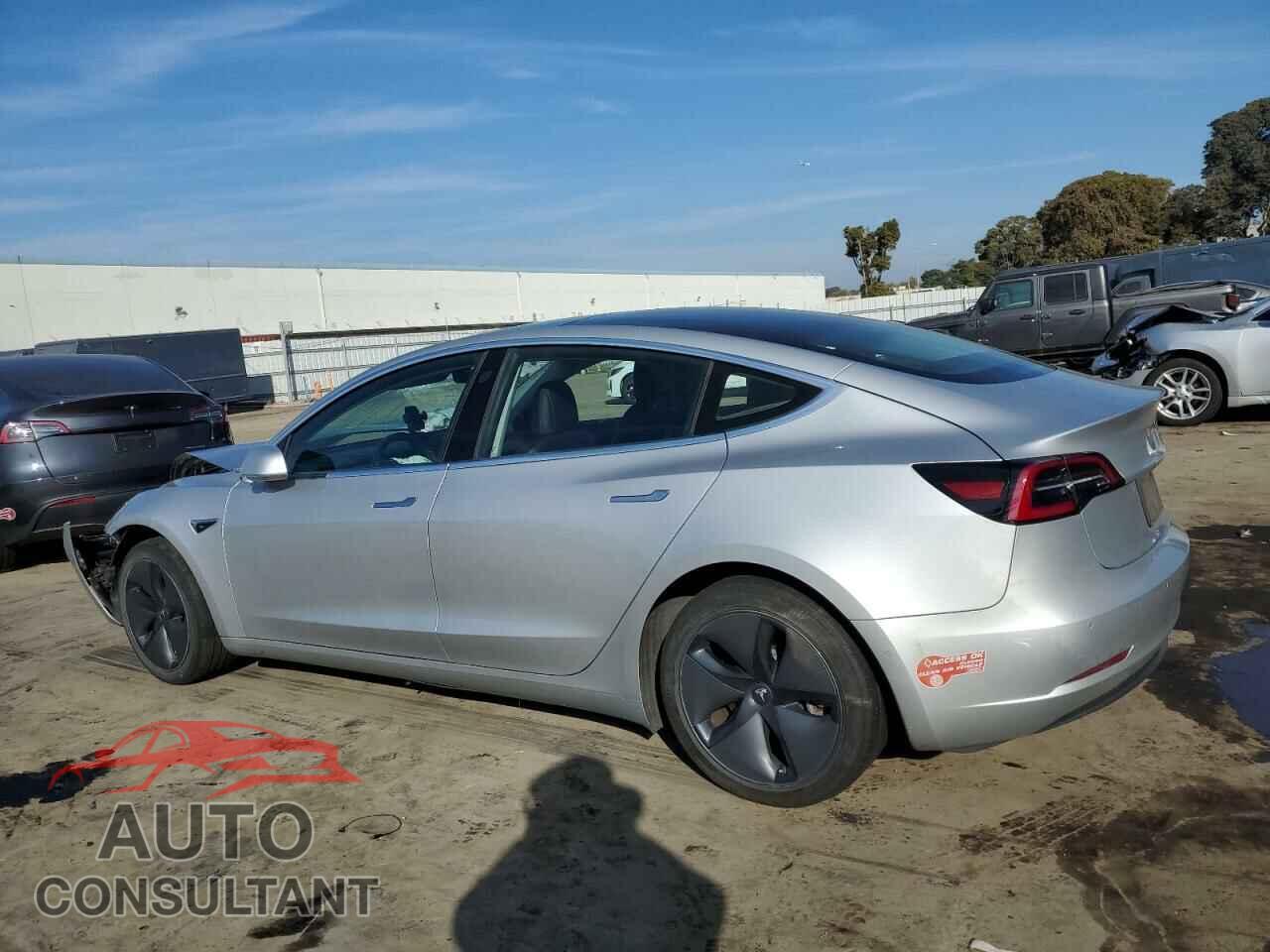 TESLA MODEL 3 2018 - 5YJ3E1EB2JF065336
