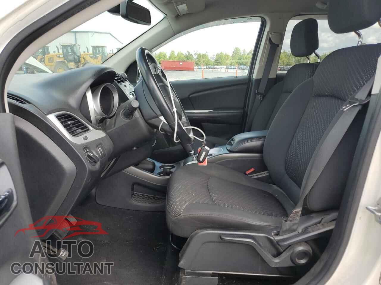 DODGE JOURNEY 2018 - 3C4PDCAB9JT526832
