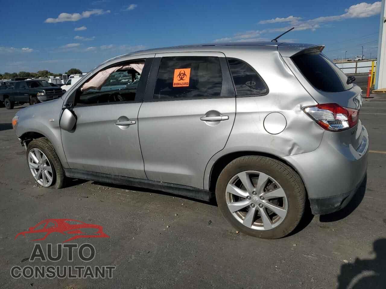 MITSUBISHI OUTLANDER 2015 - 4A4AR3AW6FE045222