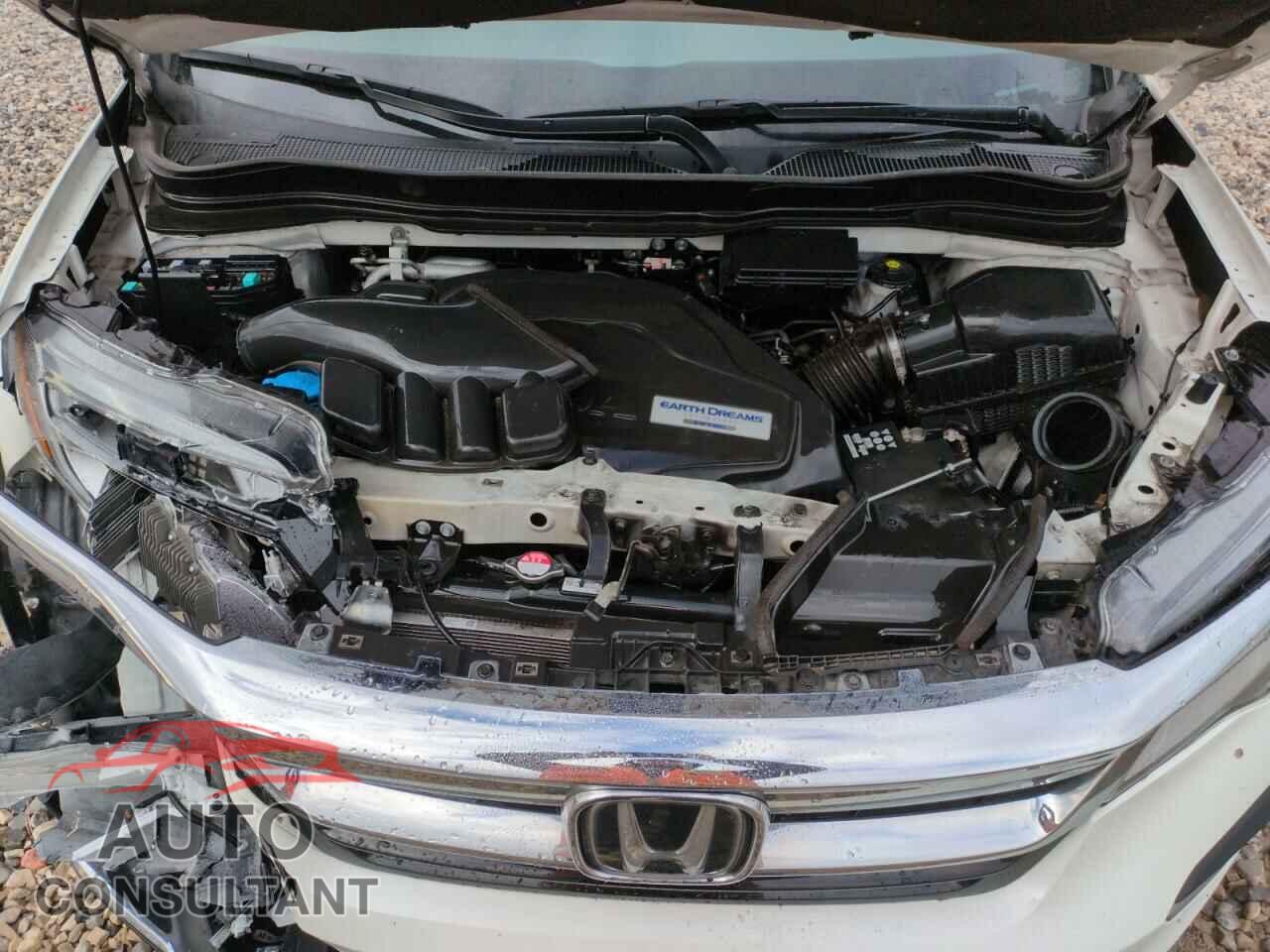 HONDA PILOT 2019 - 5FNYF6H95KB074381