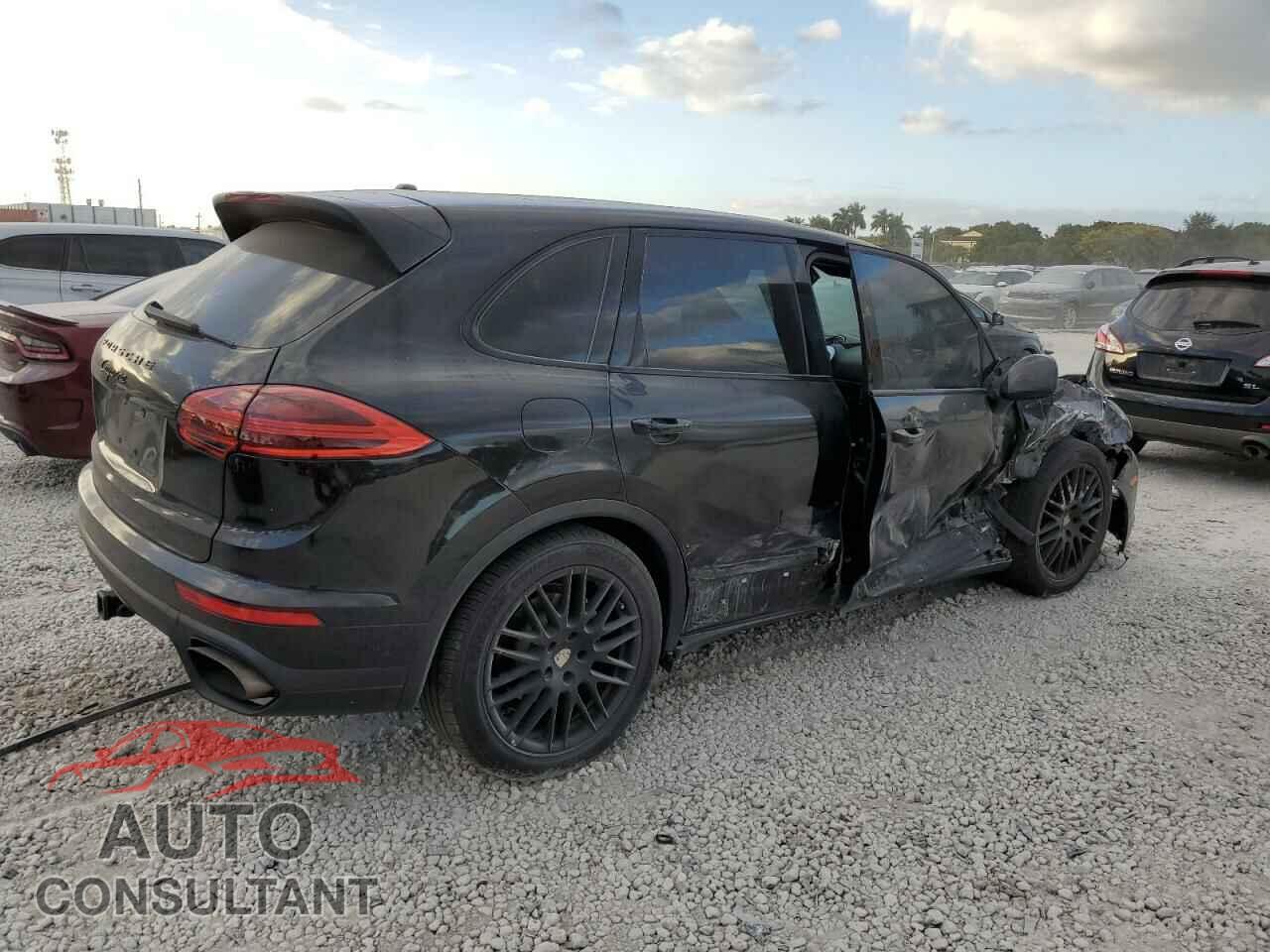 PORSCHE CAYENNE 2015 - WP1AF2A22FLA36017