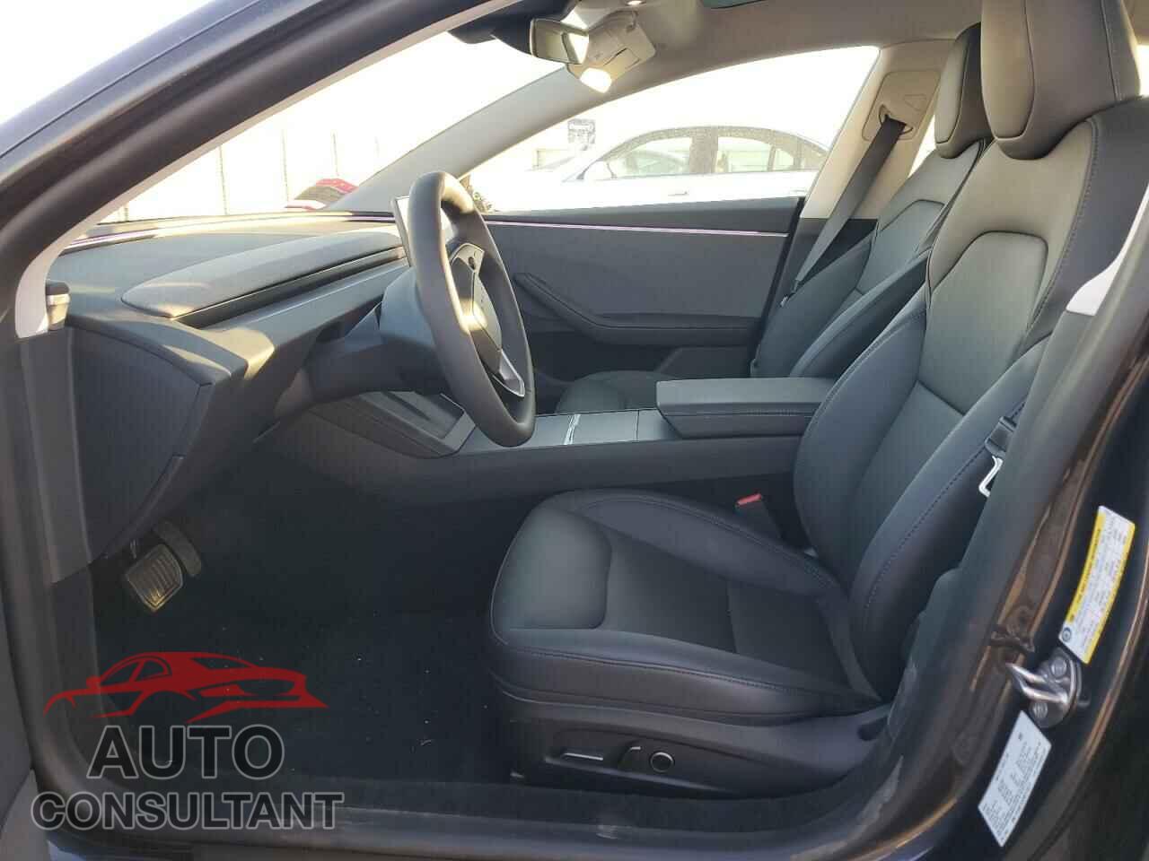 TESLA MODEL 3 2024 - 5YJ3E1EA3RF772271