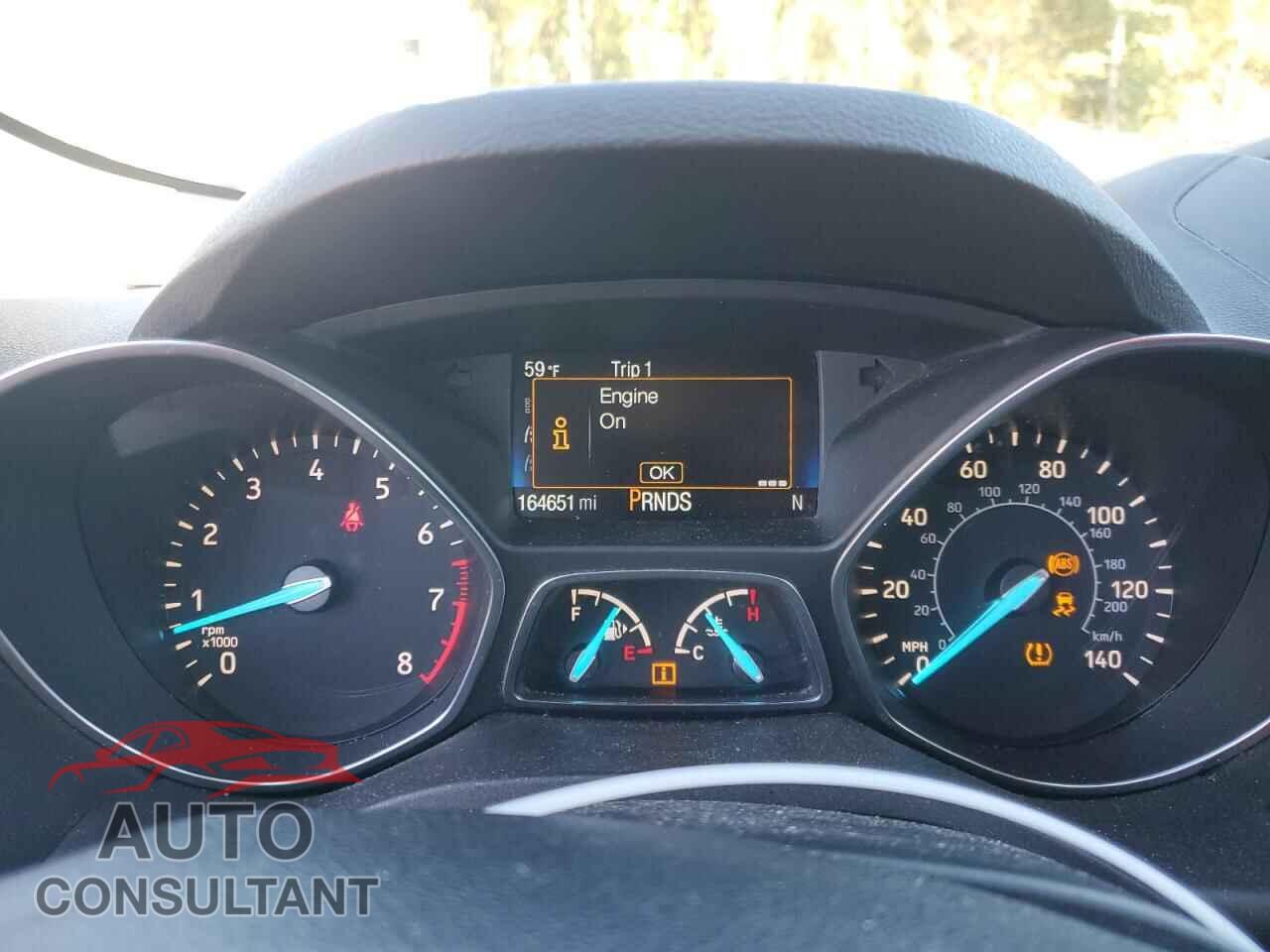FORD ESCAPE 2017 - 1FMCU0F73HUB84629