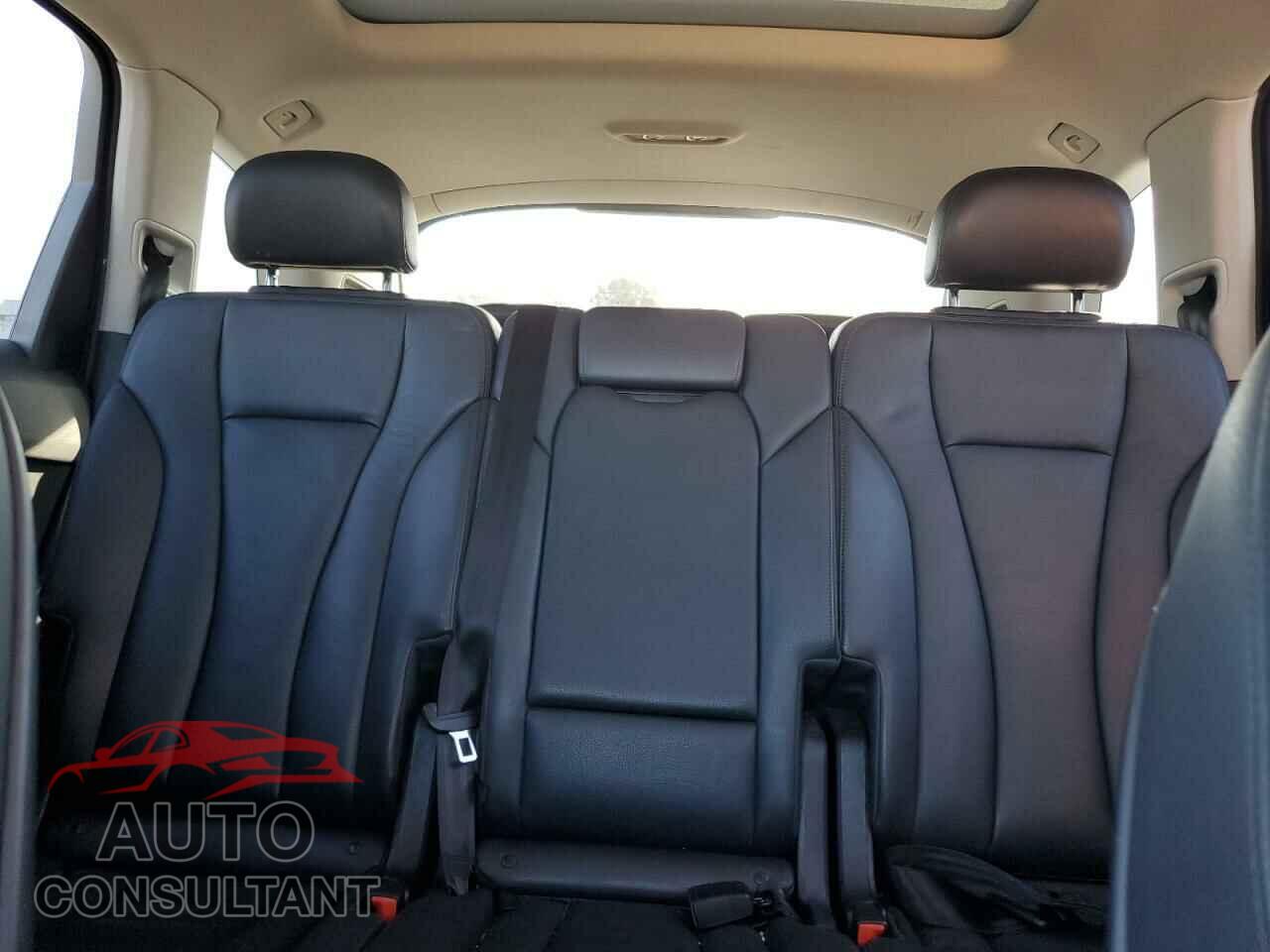 AUDI Q7 2018 - WA1AHAF79JD009033