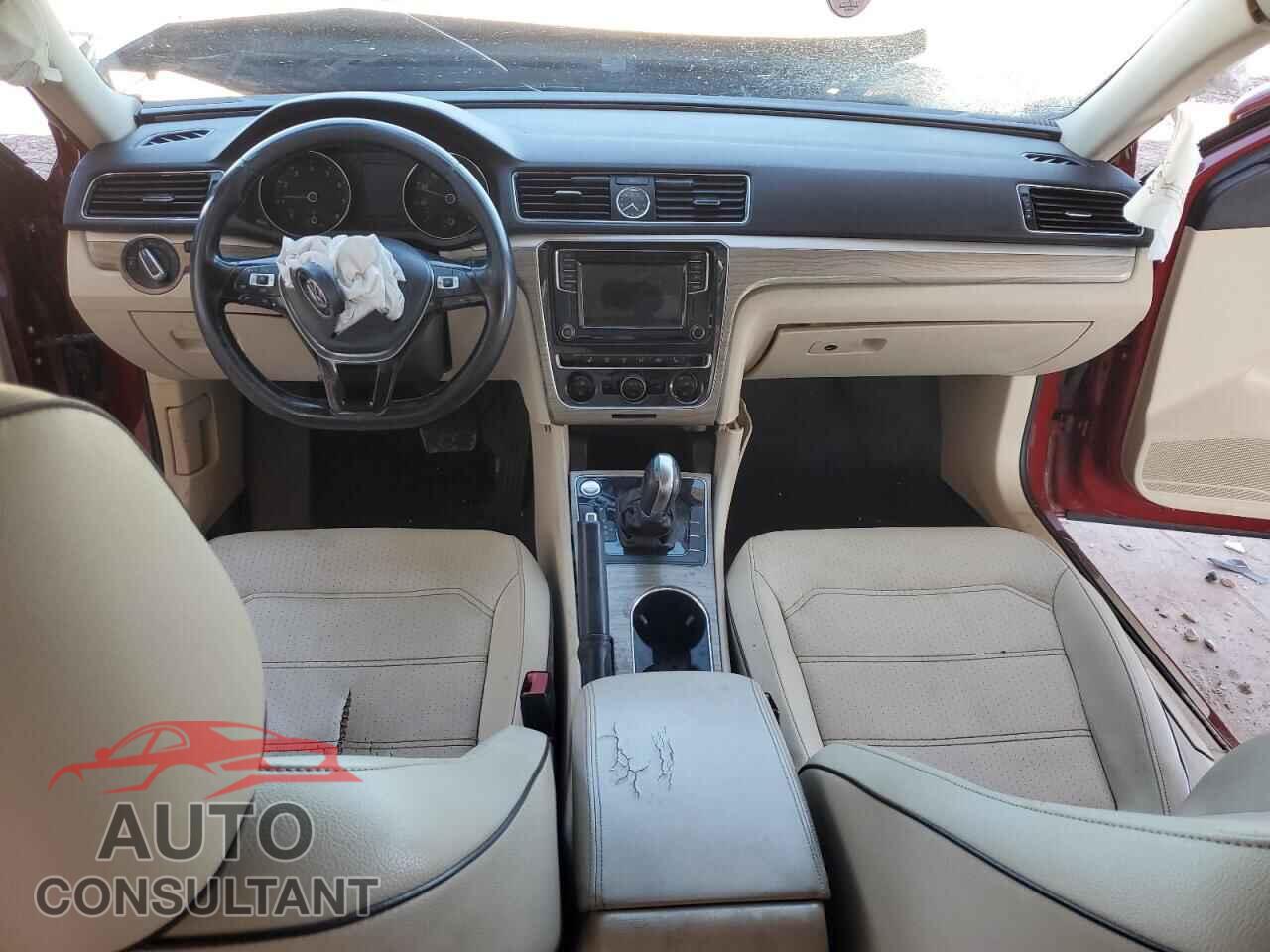 VOLKSWAGEN PASSAT 2017 - 1VWGT7A33HC041429