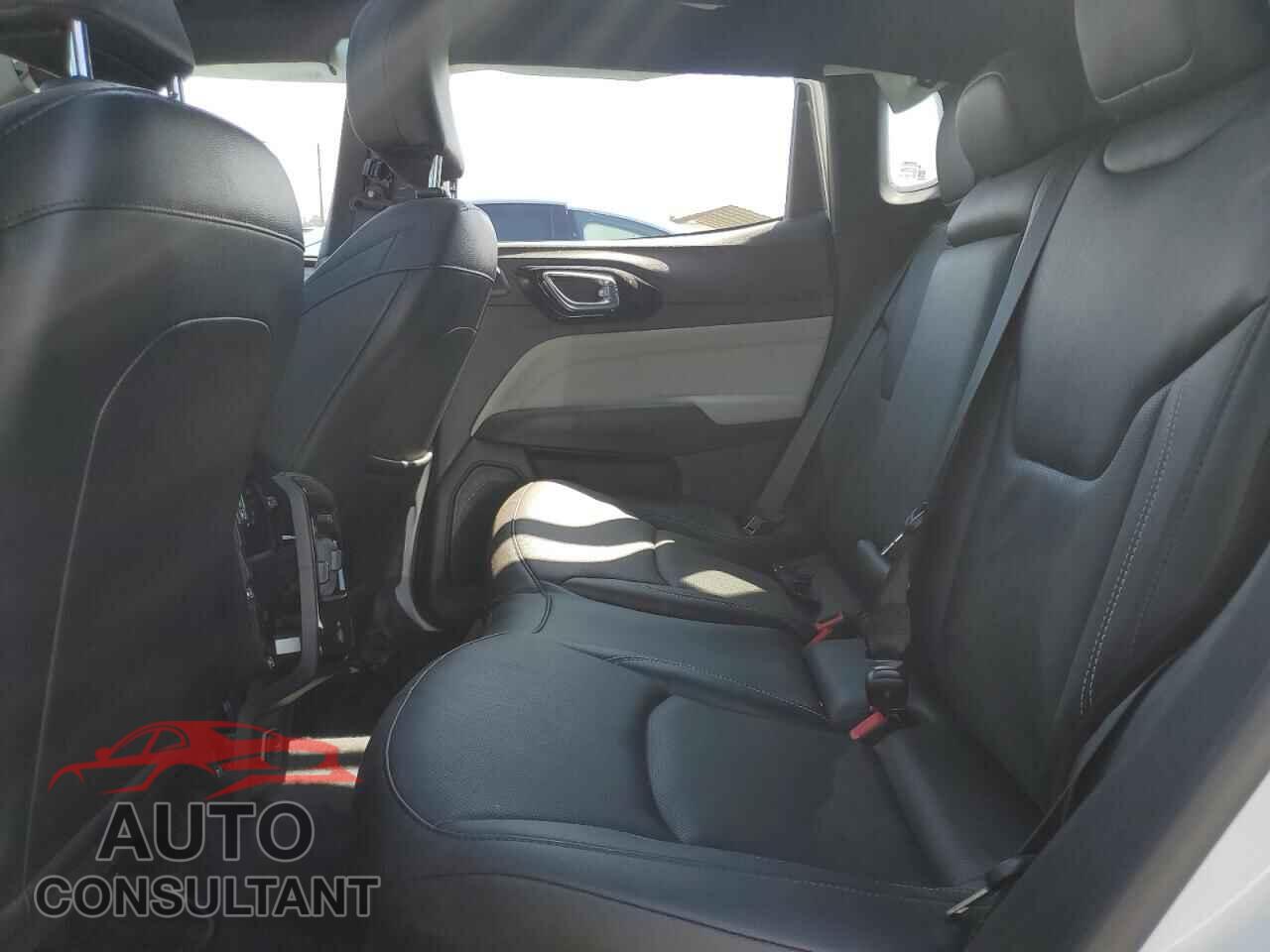 JEEP COMPASS 2025 - 3C4NJDCN9ST598211