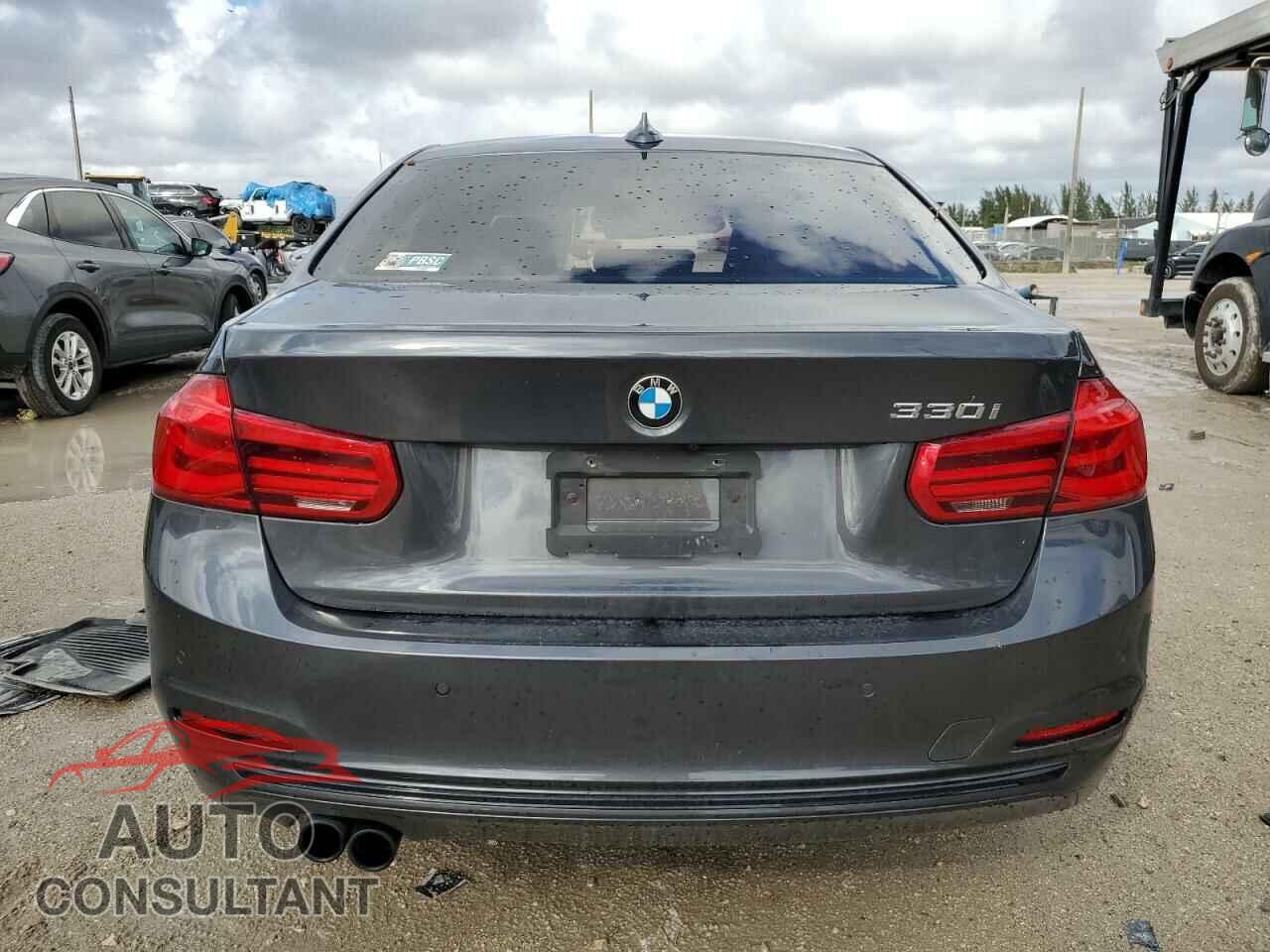 BMW 3 SERIES 2017 - WBA8D9C53HK678385