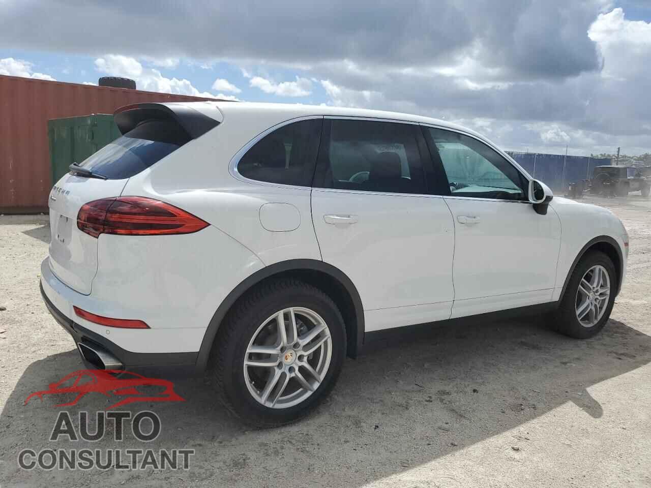 PORSCHE CAYENNE 2016 - WP1AA2A25GKA09884