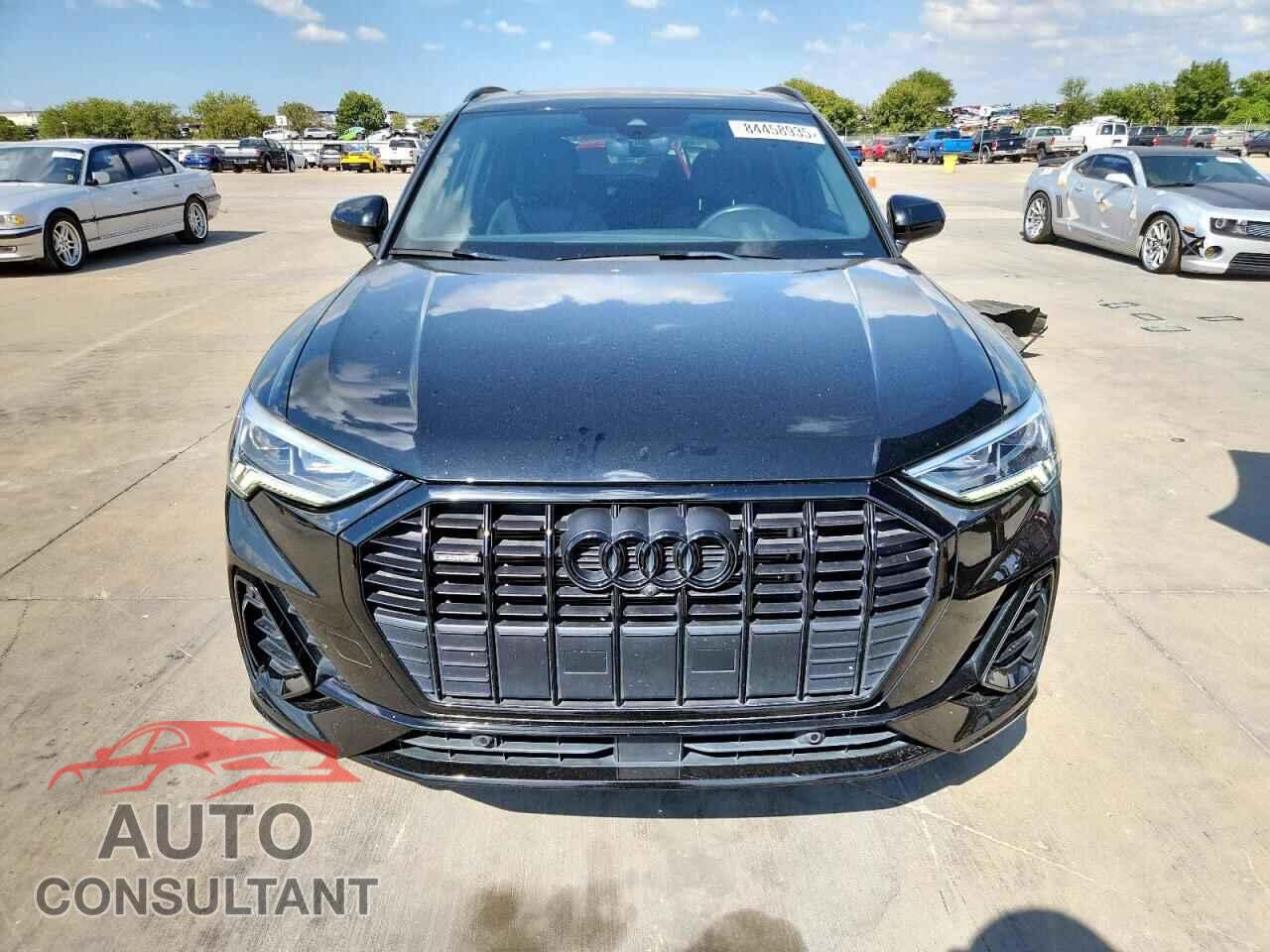 AUDI Q3 2023 - WA1EECF33P1042624