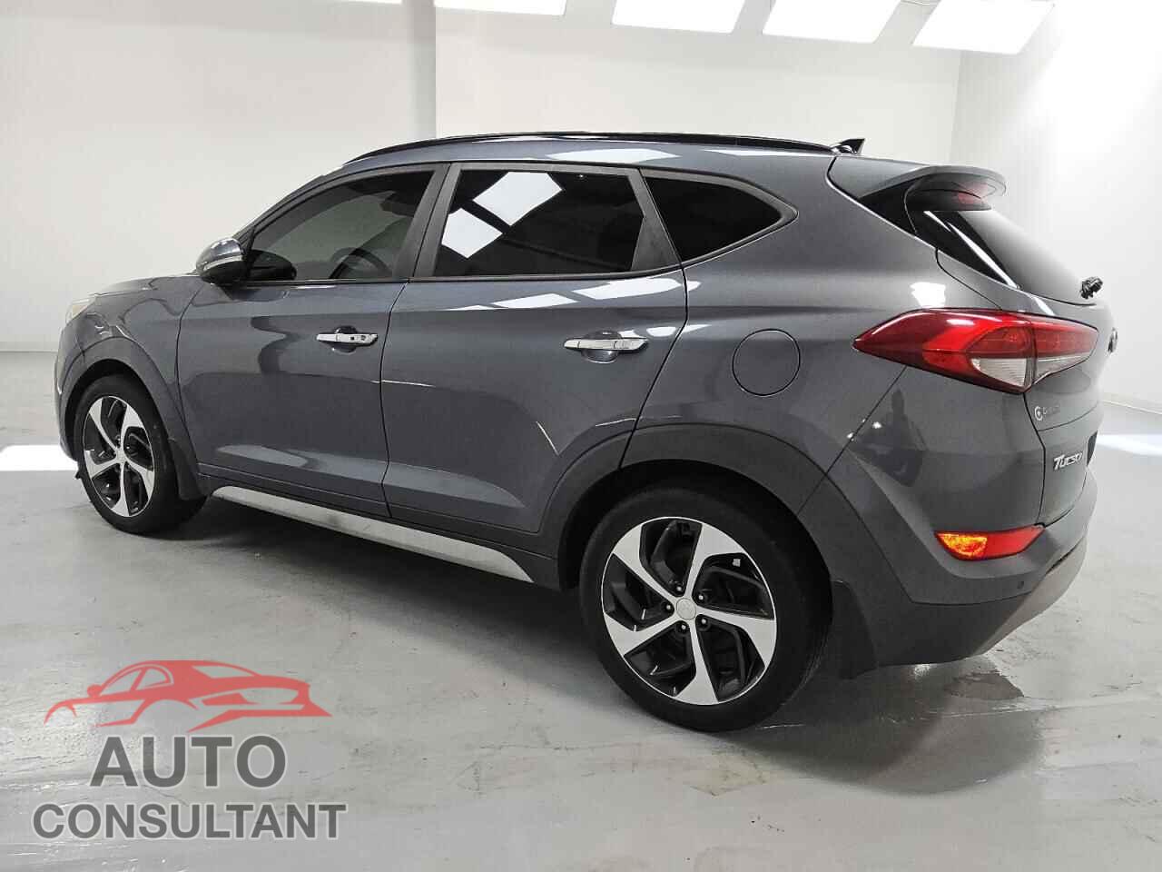 HYUNDAI TUCSON 2018 - KM8J3CA2XJU676457