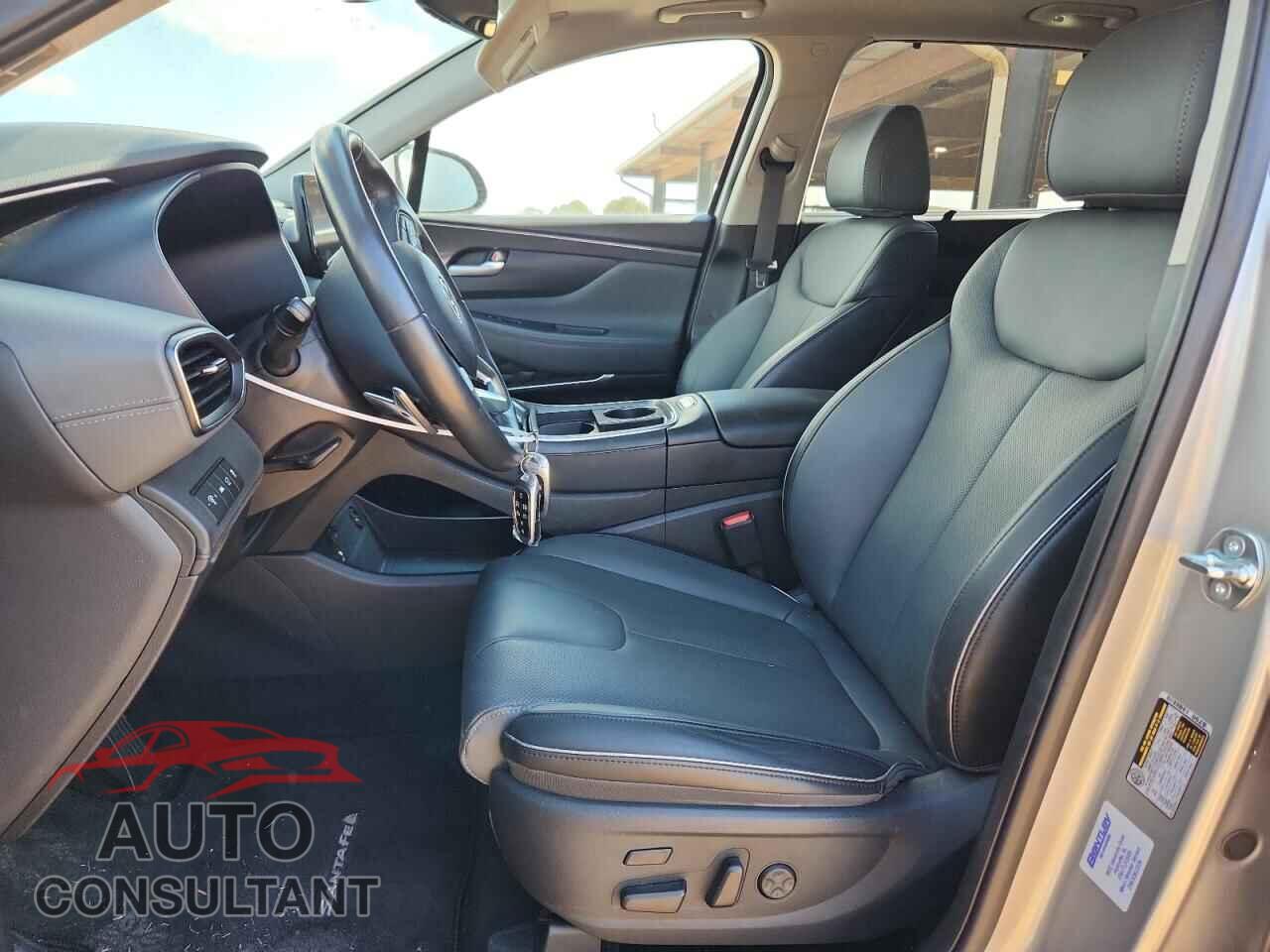 HYUNDAI SANTA FE 2023 - 5NMS44ALXPH653782