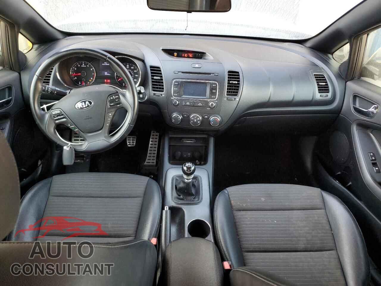 KIA FORTE 2016 - KNAFZ5A36G5632369